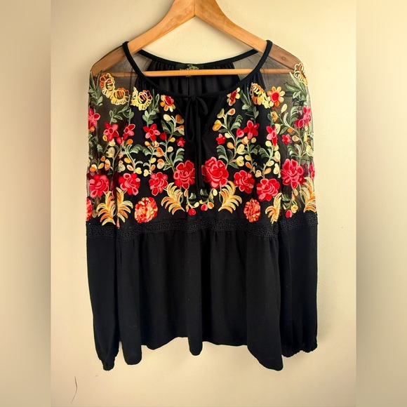 Women's Embroidered Black Baby Doll Long Sleeve Shirt Size Small Oversized Boho - Picture 1 of 11